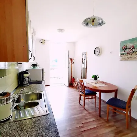 Apartma Mb-center Apartment